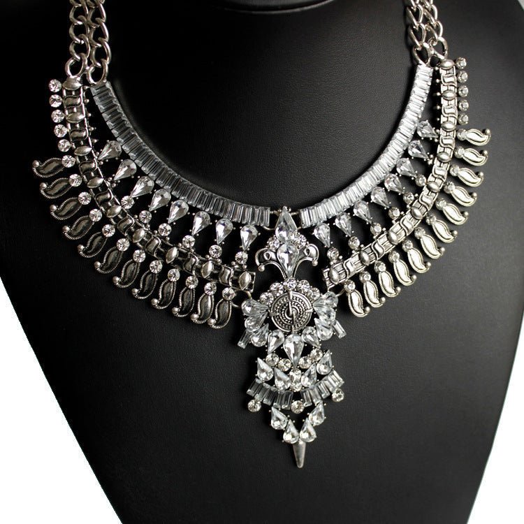Alloy Diamond Short Necklace